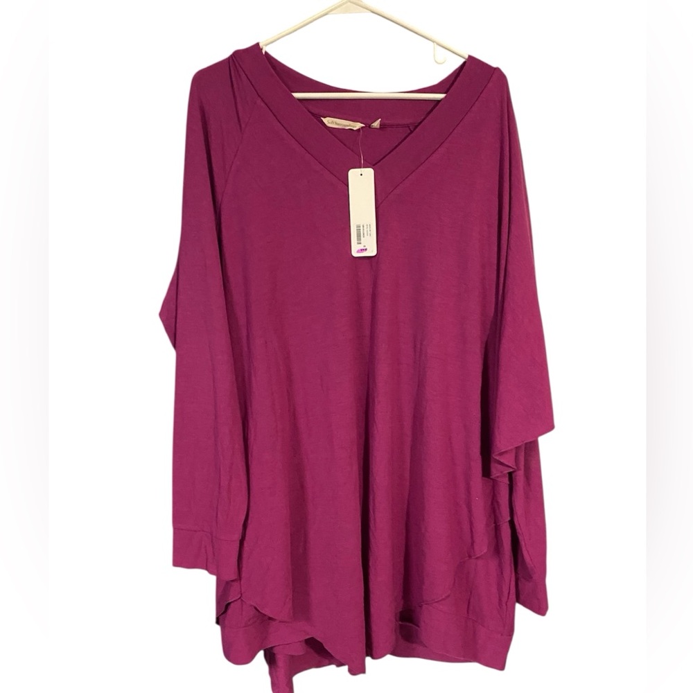 Women's Magenta Top